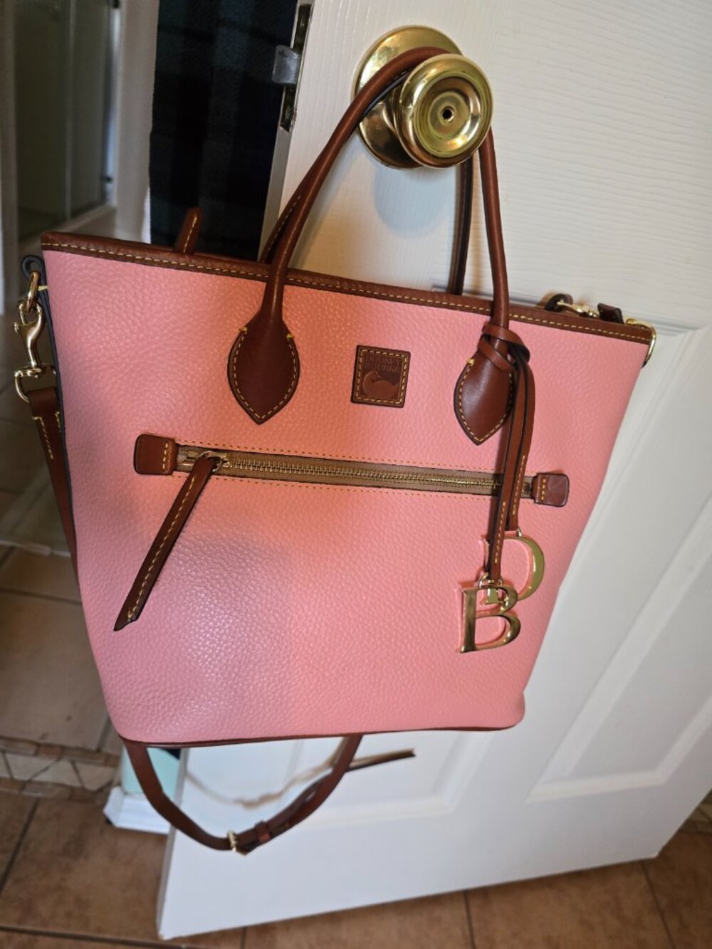 Dooney & Bourke Pebble Grain Handle Tote - Picture 16 of 16